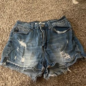 DENIM SHORTS